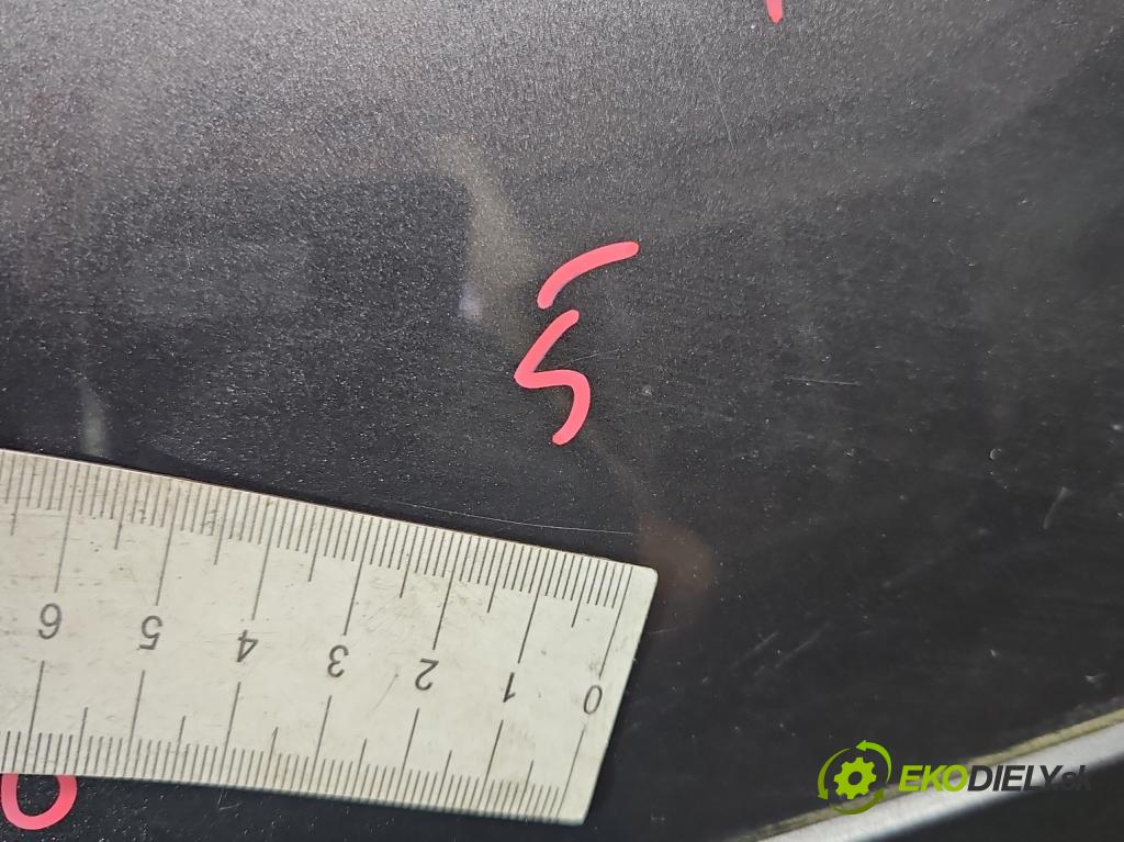 Toyota Auris I 2006-2013 2.0 D4D 126 hp manual 93 kW 1998 cm3 5- zadní kufrové dveře  (Zadní kapota (kufr))