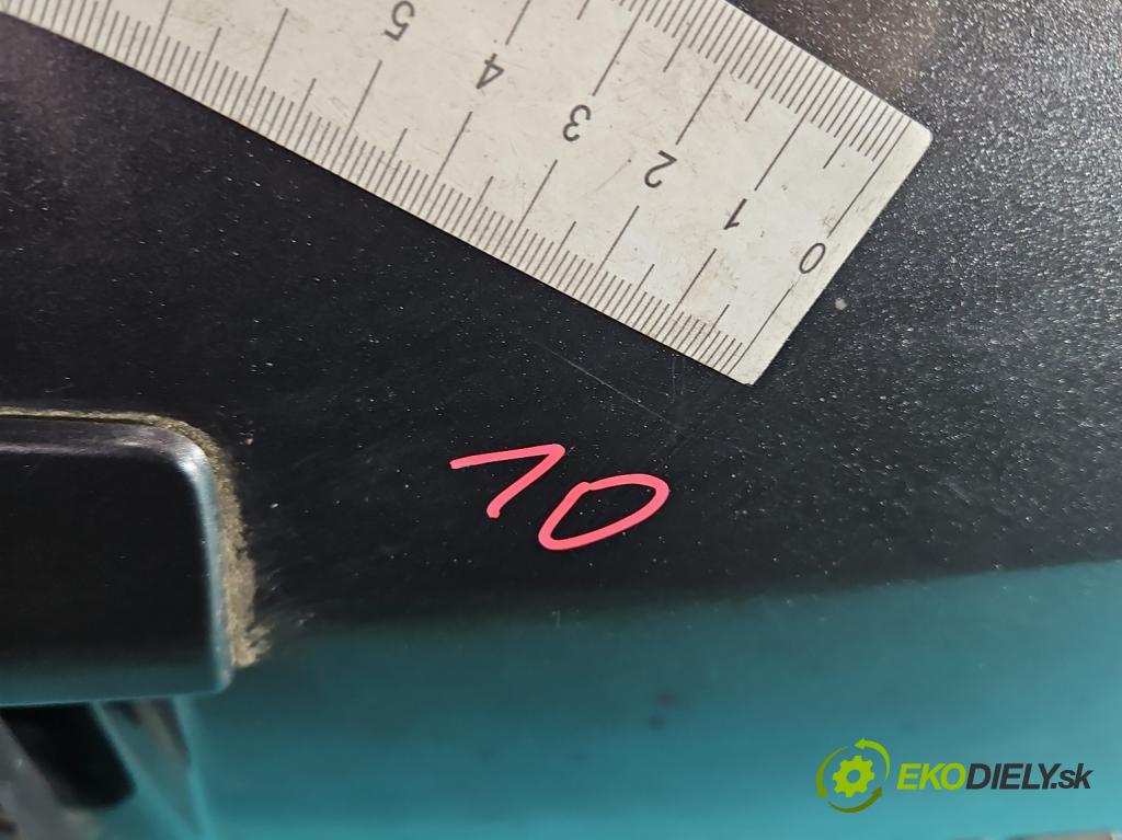 Toyota Auris I 2006-2013 2.0 D4D 126 hp manual 93 kW 1998 cm3 5- zadní kufrové dveře  (Zadní kapota (kufr))