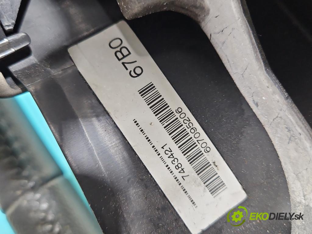 Toyota Auris I 2006-2013 2.0 D4D 126 hp manual 93 kW 1998 cm3 5- volant  (Volant)