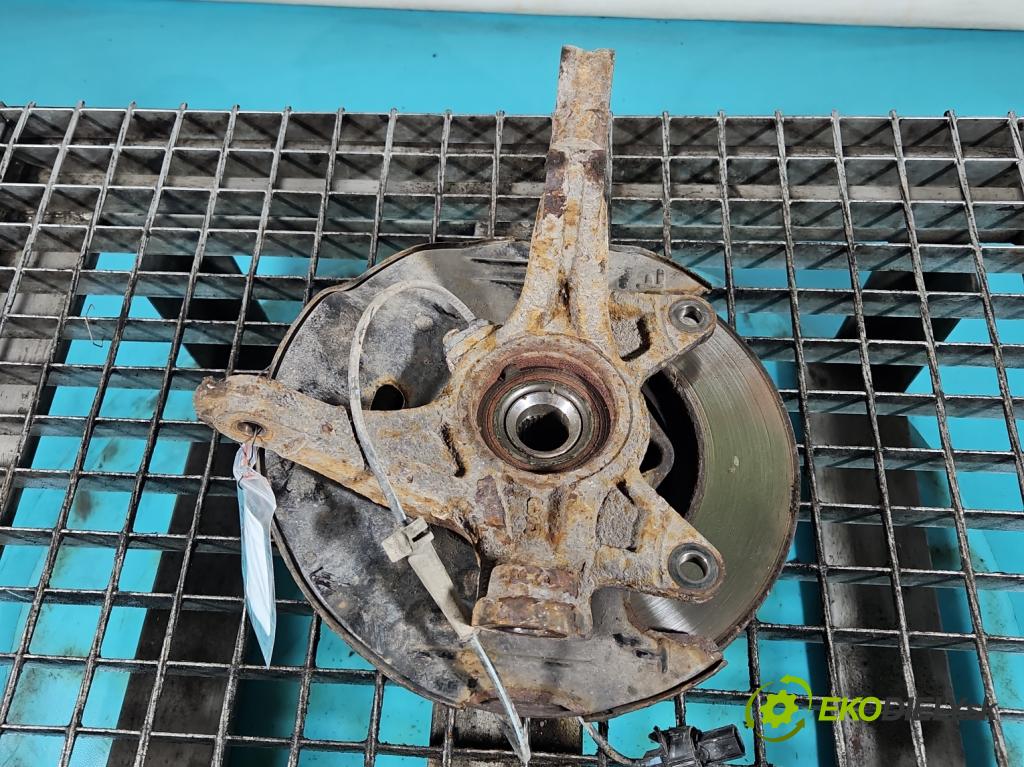 Honda Jazz III 2008-2014 1.2 16V 90 hp manual 66 kW 1198 cm3 5- náboj levé  (Náboj kola)