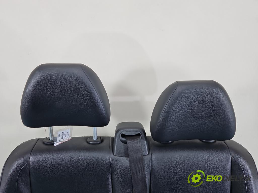 Mercedes Vito W447 2014- 2,2.0 CDI 136hp automatic 100 kW 2143 cm3 5- Sedadlo pravý  (Sedadlo)