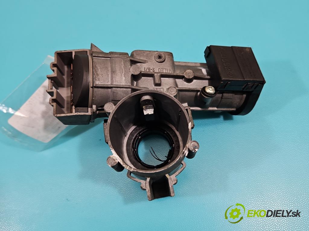 Ford Focus Mk1 1998-2004 1.6 16V 101 HP manual 74 kW 1596 cm3 5- Spínačka  (Spínacia skrinka)