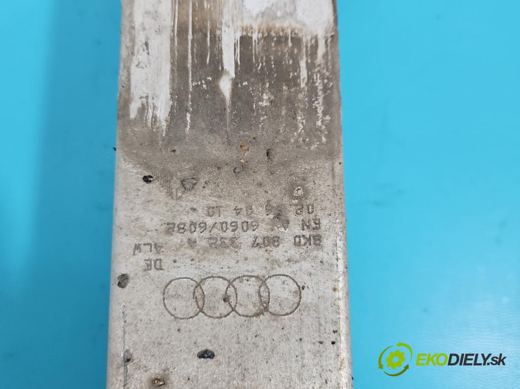 Audi A4 B8 2007-2015 3.0 tdi 239KM automatic 176 kW 2967 cm3 5- výztuha nárazníku zadní 8K0807331E