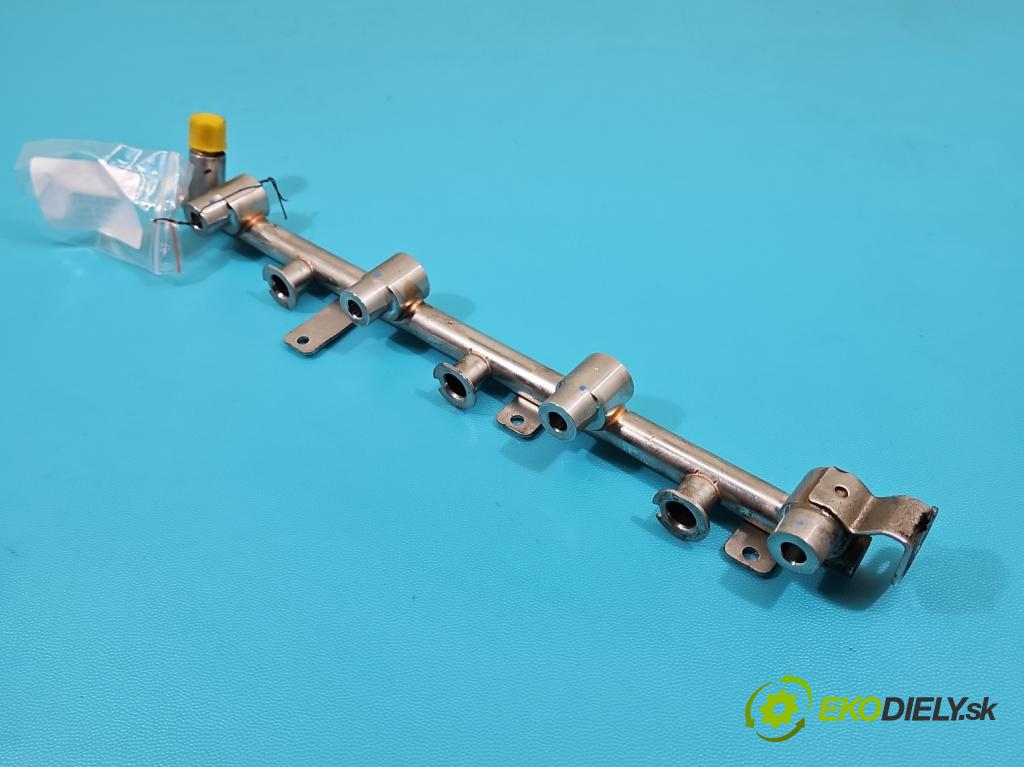 Infiniti QX60 2012- 3.5 V6 265KM automatic 195 kW 3498 cm3 5- lišta vstrekovacia  (Vstrekovacia lišta)