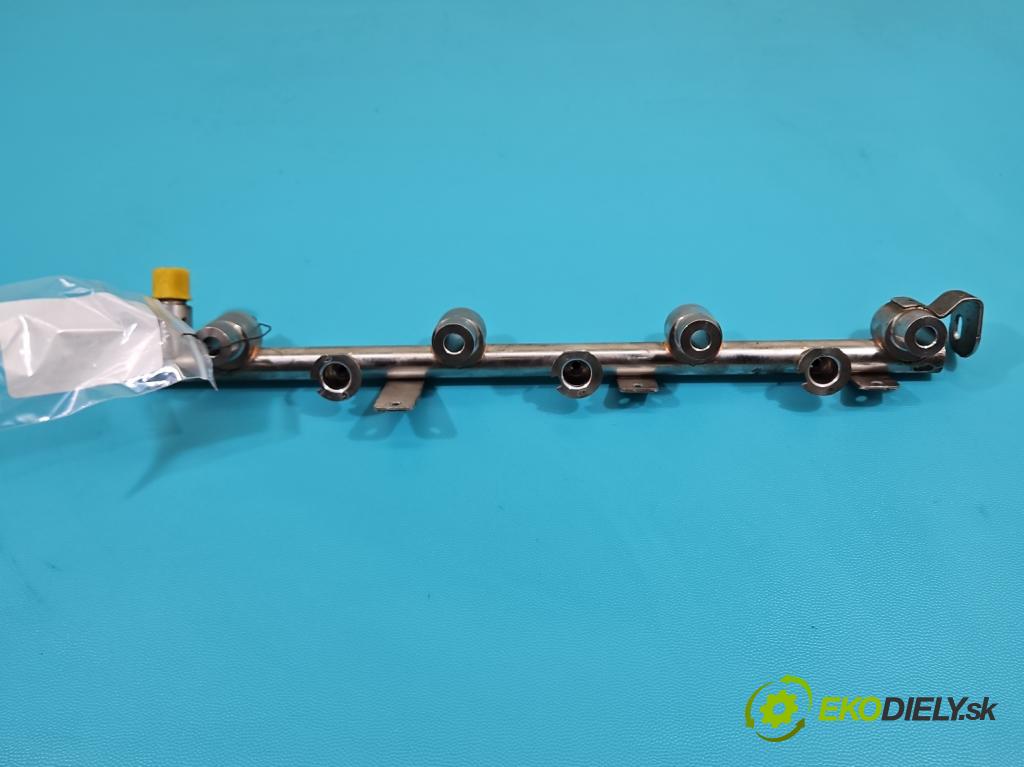 Infiniti QX60 2012- 3.5 V6 265KM automatic 195 kW 3498 cm3 5- lišta vstrekovacia  (Vstrekovacia lišta)