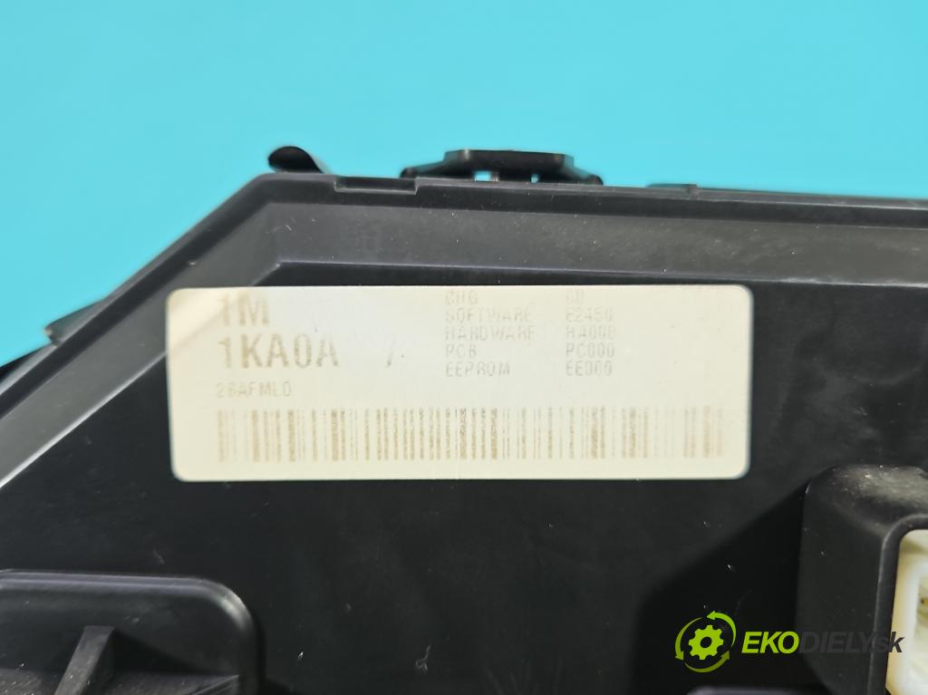 Nissan Juke I 2010-2019 1.6 16V 117 HP manual 86 kW 1598 cm3 5- prístrojovka/ budíky  (Prístrojová doska)