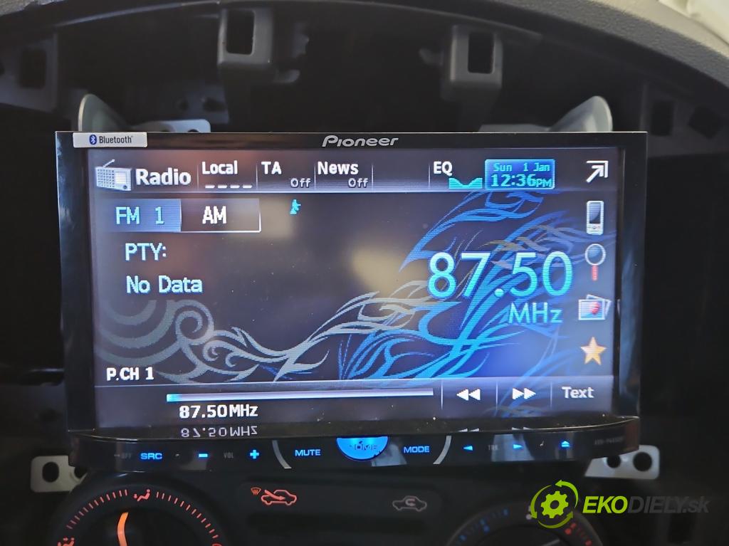Nissan Juke I 2010-2019 1.6 16V 117 HP manual 86 kW 1598 cm3 5- Radio AVH-P4450BT