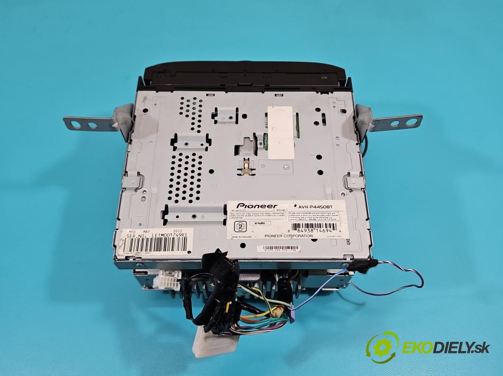 Nissan Juke I 2010-2019 1.6 16V 117 HP manual 86 kW 1598 cm3 5- Radio AVH-P4450BT