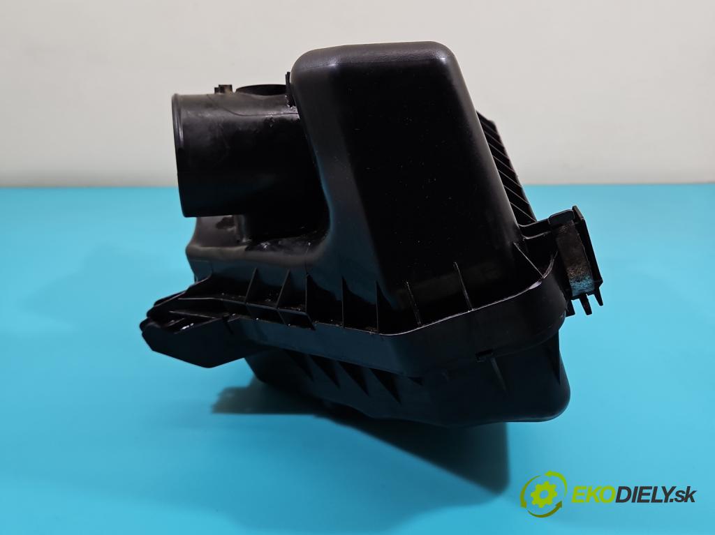 Toyota Auris I 2006-2013 2.0 D4D 126 HP manual 93 kW 1998 cm3 5- obal filtra vzduchu  (Obal vzduchového filtra)