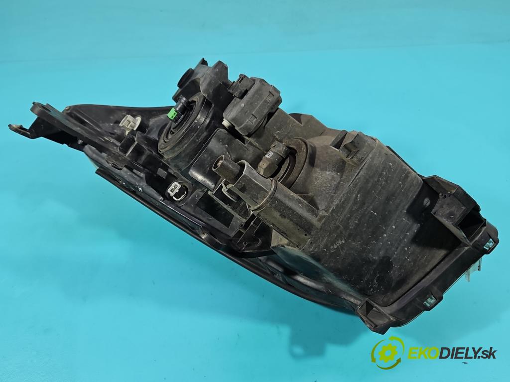 Toyota Rav4 III 2005-2012 2.2 D4D 136 HP manual 100 kW 2231 cm3 5- Reflektor: pravý 42-36 (Svetlo predné pravé)