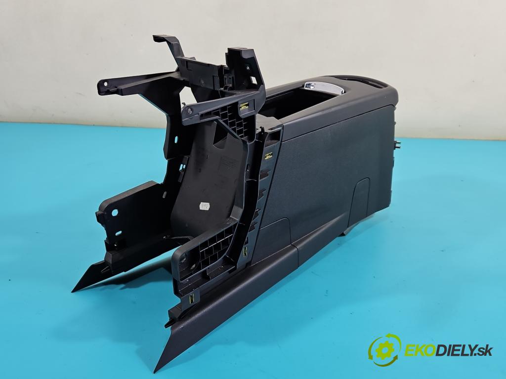 Peugeot 5008 I 2009-2017 1.6 THP 156 HP manual 115 kW 1598 cm3 5- operadlo 9686267677 (Lakťová opierka)