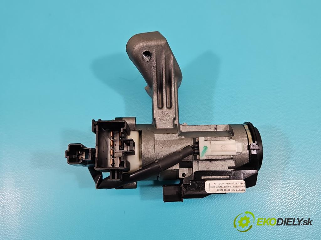 Toyota Corolla E12 2001-2009 1.4 D4D 90 HP manual 66 kW 1364 cm3 5- riadiaca jednotka motora 0281011734