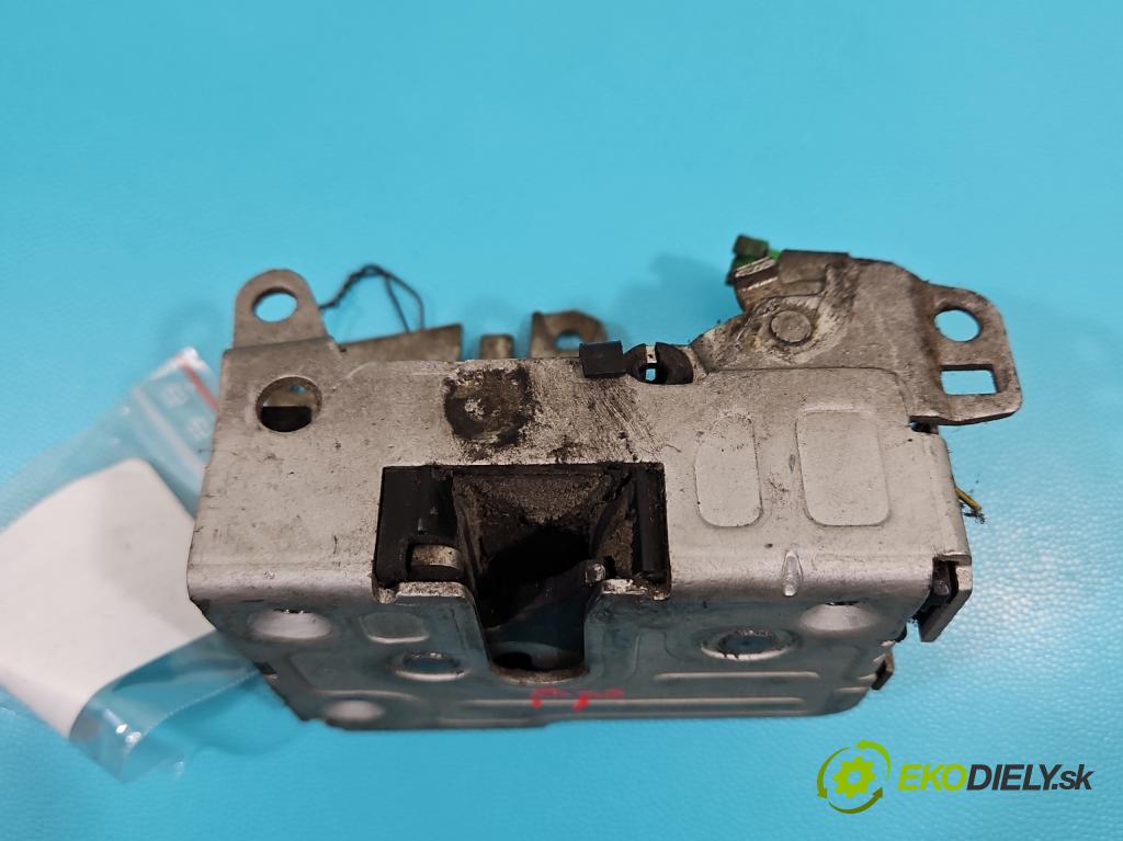 Aixam A741 2005-2010  automatic 4 kW 400 cm3 3- zámek přední pravý