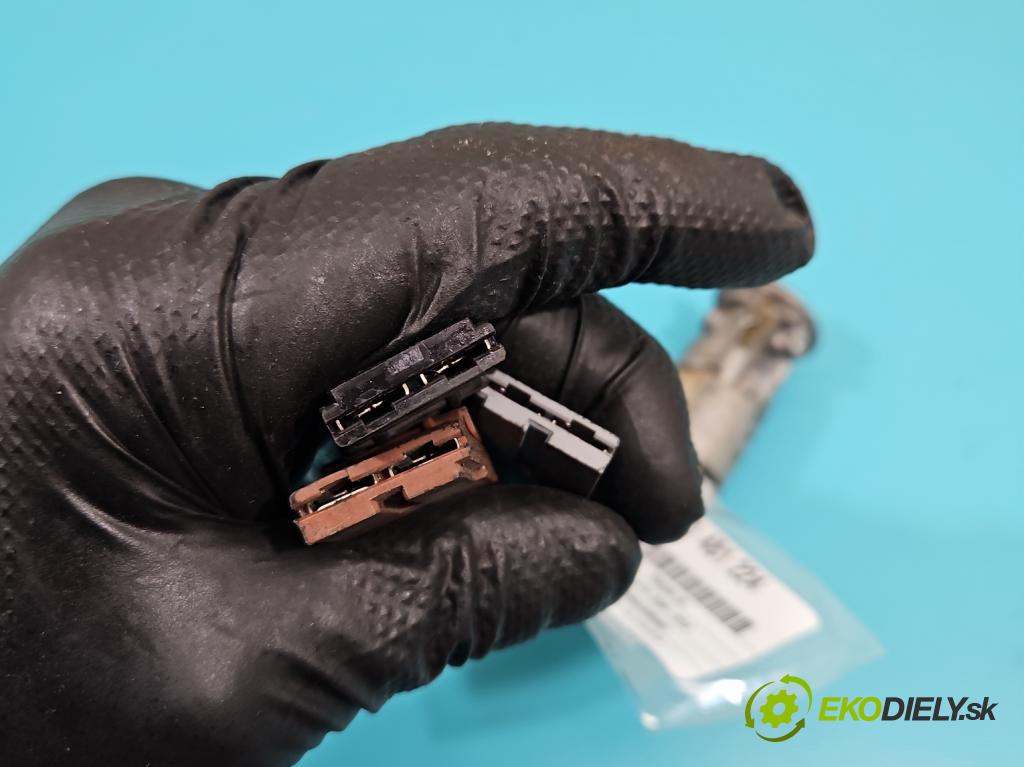 Aixam A741 2005-2010 5KM automatic 4 kW 400 cm3 3- Spínačka ZAM.4AG019 (Spínacia skrinka)