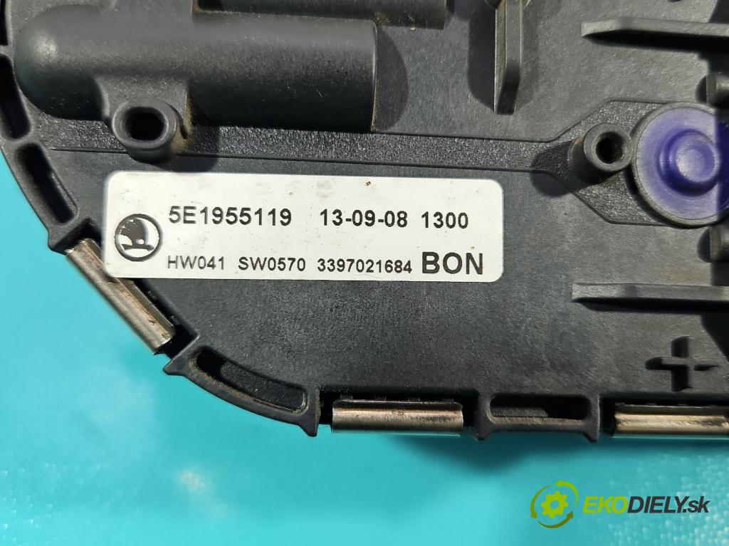 Skoda Octavia III 2013- 1.6 tdi 90 hp manual 66 kW 1598 cm3 5- motor stěračů přední 5E1955119