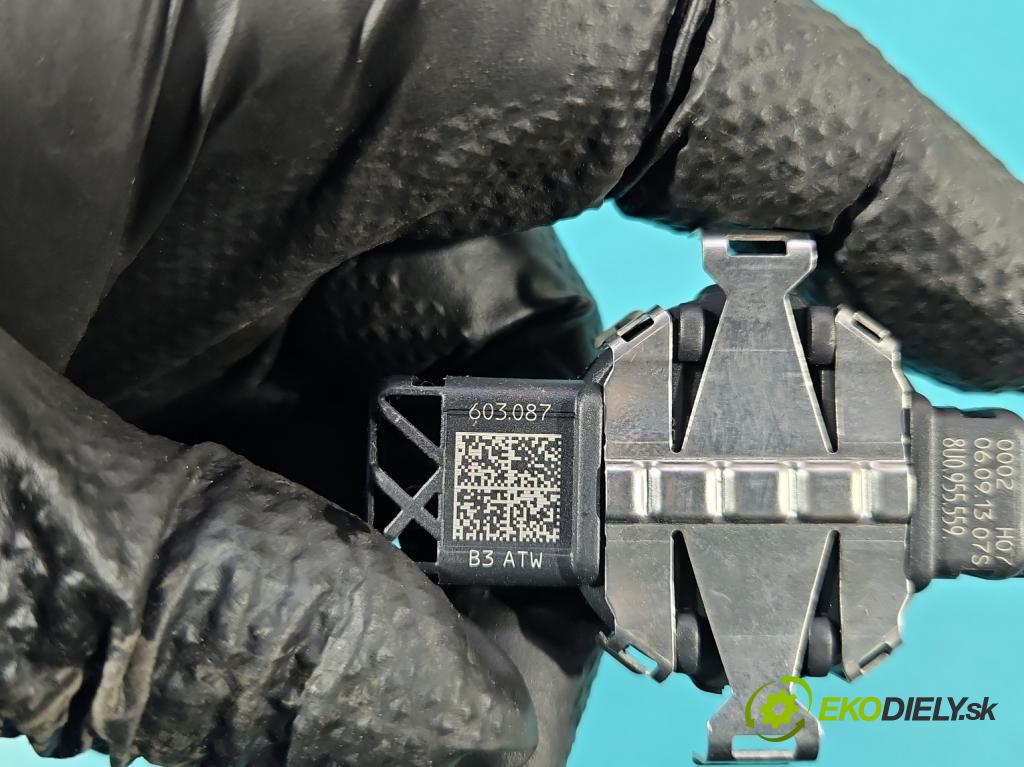 Skoda Octavia III 2013- 1.6 tdi 90 HP manual 66 kW 1598 cm3 5- snímač déšť: 8U0955559 (Snímač dažďa)