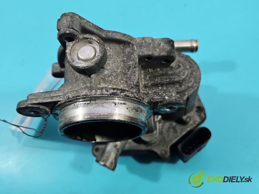 Skoda Octavia III 2013- 1.6 tdi 90 HP manual 66 kW 1598 cm3 5- klapka 04L128063N (Škrtiaca klapka)