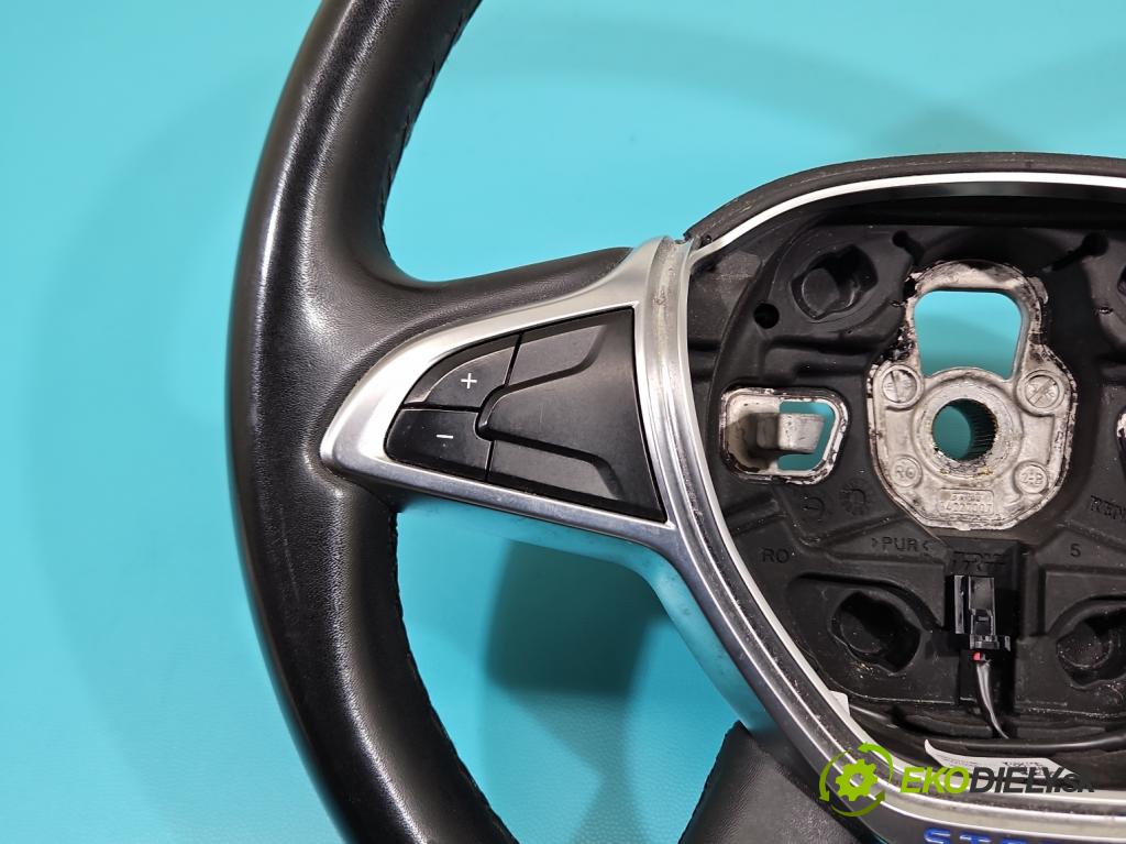Dacia Sandero II 2012-2020 0.9 Tce 90 hp manual 66 kW 898 cm3 5- volant  (Volant)