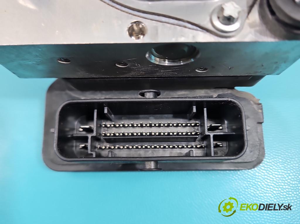 Dacia Sandero II 2012-2020 0.9 Tce 90 HP manual 66 kW 898 cm3 5- čerpadlo abs 476603249R (Pumpa ABS)