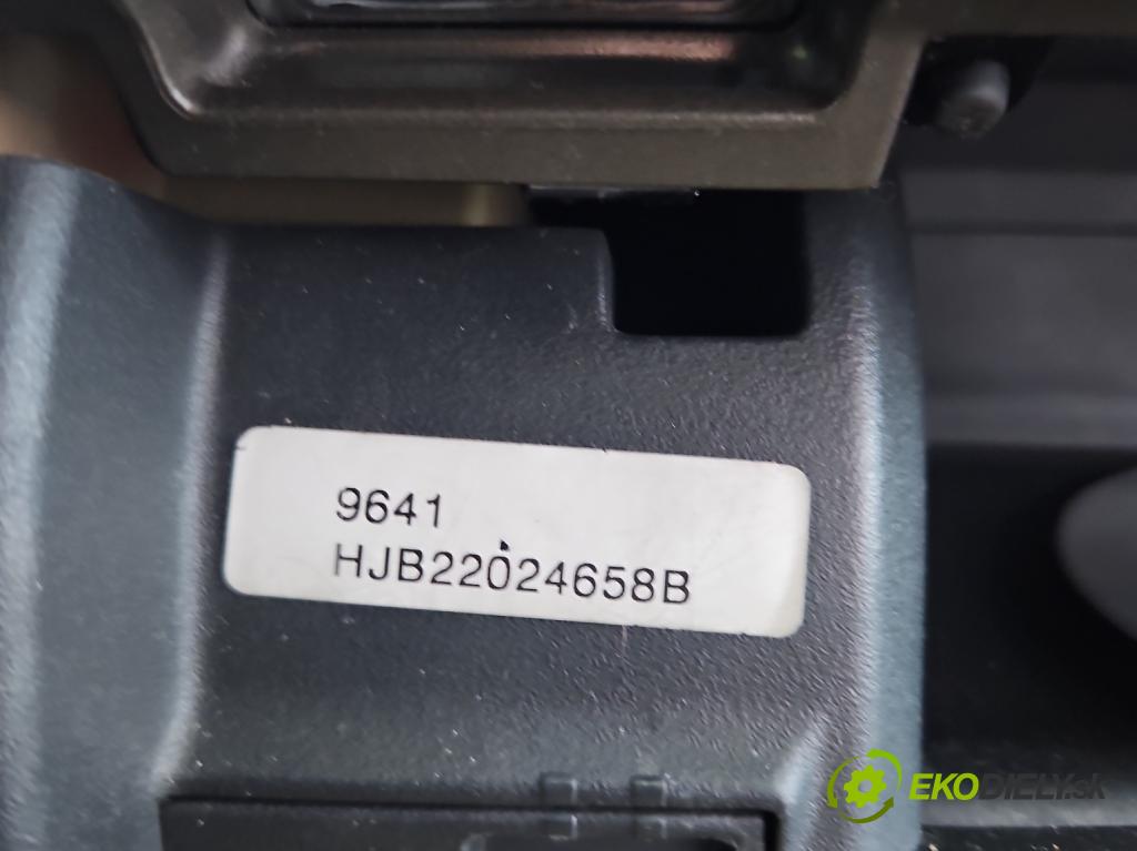 Honda CR-V III 2006-2011 2.2 i-CTDi 140 HP manual 103 kW 2204 cm3 5- Radio originál 39541-SWA-E010-M1