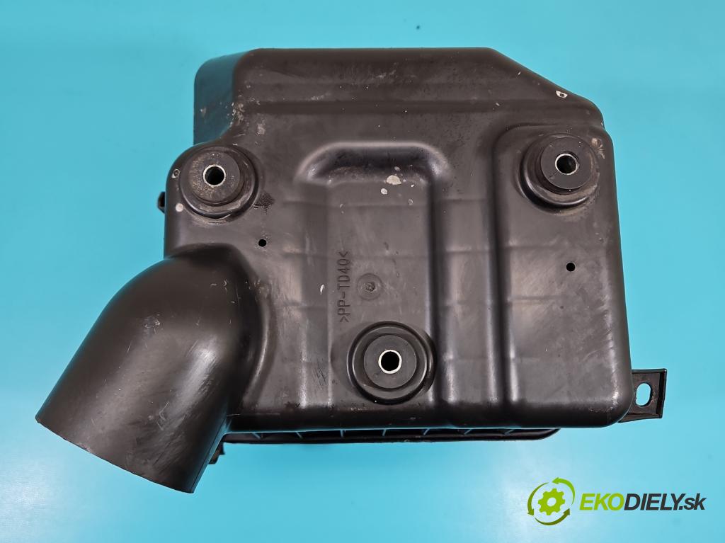 Toyota Rav4 III 2005-2012 2.2 D4D 136 HP manual 100 kW 2231 cm3 5- obal filtra vzduchu  (Obal vzduchového filtra)
