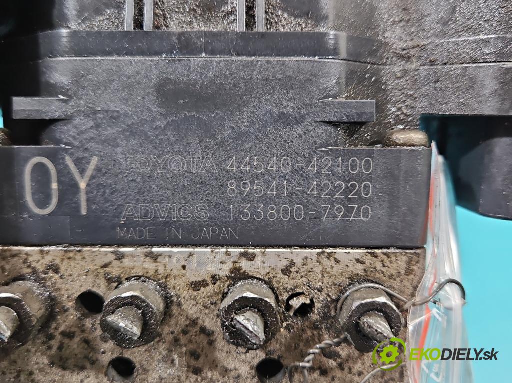 Toyota Rav4 III 2005-2012 2.2 D4D 136 HP manual 100 kW 2231 cm3 5- čerpadlo abs 44540-42100 (Pumpa ABS)