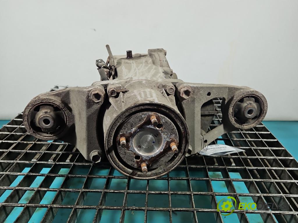 Toyota Rav4 III 2005-2012 2.2 D4D 136 HP manual 100 kW 2231 cm3 5- Most: zadní: 6F06