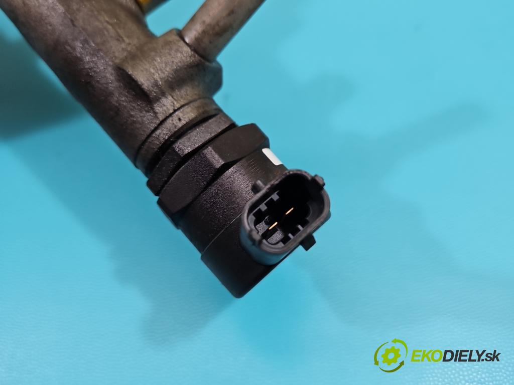 Toyota Corolla E12 2001-2009 1.4 D4D 90 HP manual 66 kW 1364 cm3 5- lišta vstrekovacia 0445214070 (Vstrekovacia lišta)