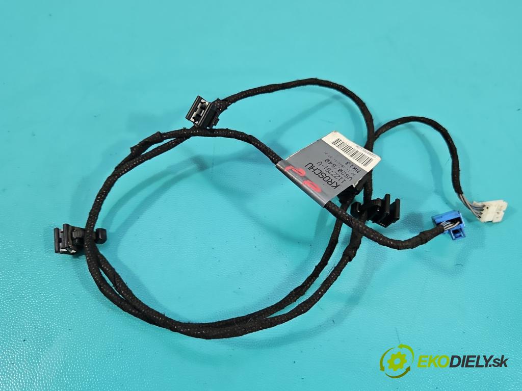 Mercedes Vito W447 2014- 2.2 CDI 136 HP automatic 100 kW 2143 cm3 5- Zväzok: dvere predné pravých 1122751-V