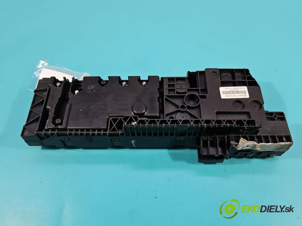 Mercedes Vito W447 2014- 2.1 CDI 136hp automatic 100 kW 2143 cm3 5- skříňka pojistková A4475404326 (Pojistkové skříňky)