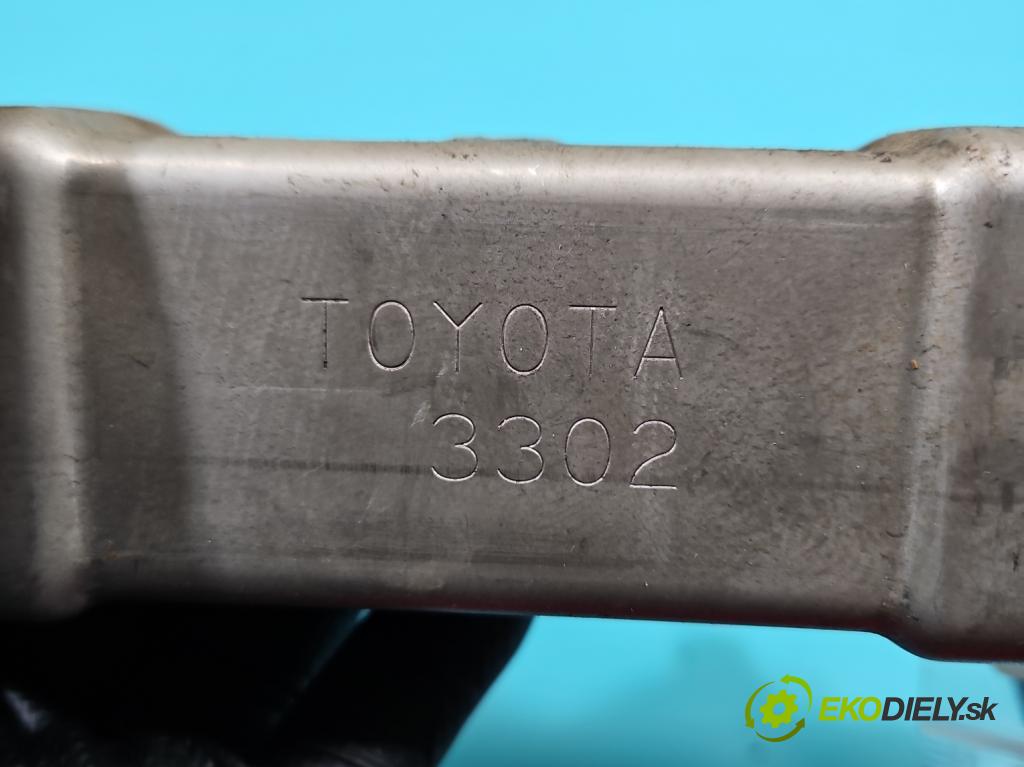Toyota Corolla E12 2001-2009 1.4 D4D 90 hp manual 66 kW 1364 cm3 5- Chladič spalin 25601-33020