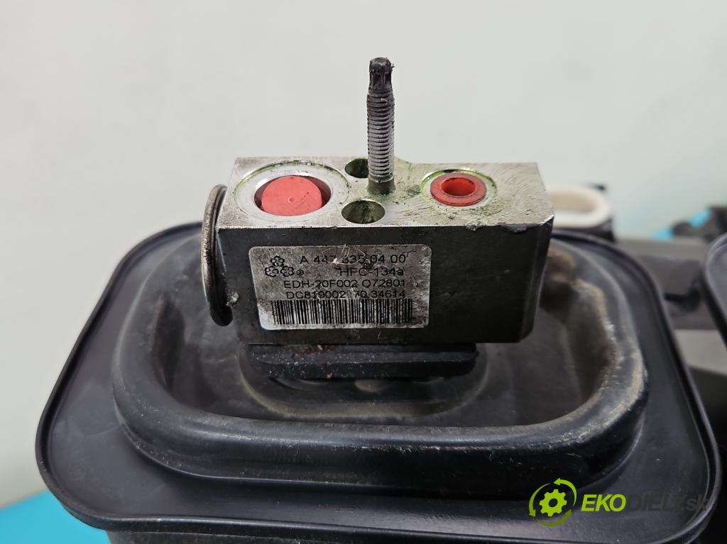 Mercedes Vito W447 2014- 2,2.0 CDI 136hp automatic 100 kW 2143 cm3 5- radiátor A4478300160 (Radiátor topení)