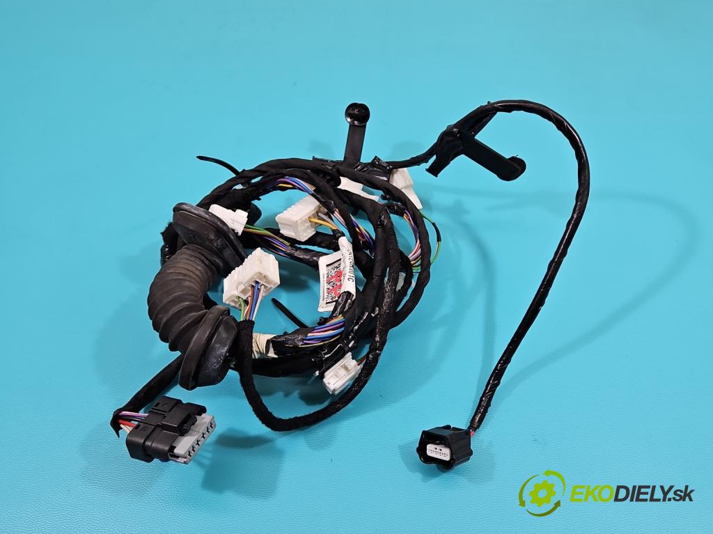 Nissan Qashqai II J11 2013-2021 1.2 T 116 HP manual 85 kW 1197 cm3 5- Zväzok: dvere predné pravých 24124HV01C