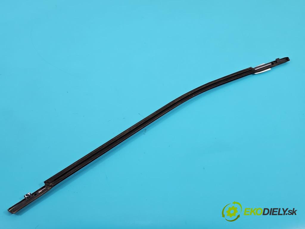 Nissan Qashqai II J11 2013-2021 1.2 T 116 hp manual 85 kW 1197 cm3 5- Těsnění: dveře zadní levé  (Karoserie ostatní)