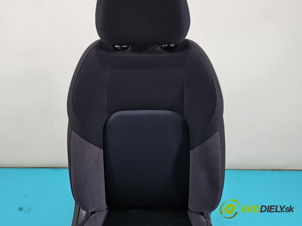 Nissan Qashqai II J11 2013-2021 1.2 T 116 HP manual 85 kW 1197 cm3 5- Sedačka pravý  (Sedadlo)