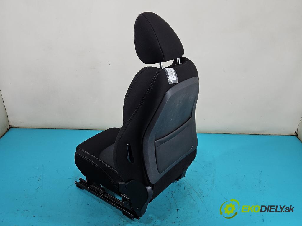Nissan Qashqai II J11 2013-2021 1.2 T 116 HP manual 85 kW 1197 cm3 5- Sedačka pravý  (Sedadlo)