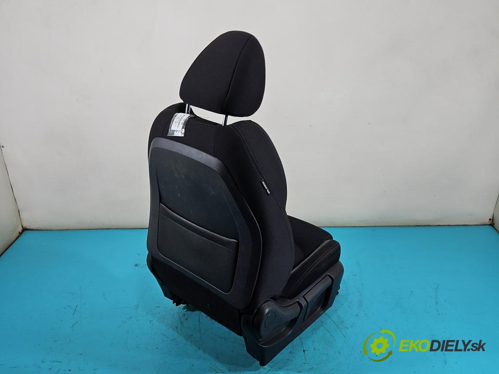 Nissan Qashqai II J11 2013-2021 1.2 T 116 HP manual 85 kW 1197 cm3 5- Sedačka pravý  (Sedadlo)
