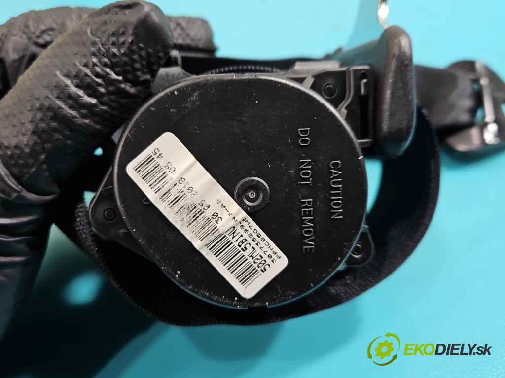 Nissan Qashqai II J11 2013-2021 1.2 T 116 HP manual 85 kW 1197 cm3 5- Pohovka: zadné  (Sedadlo)