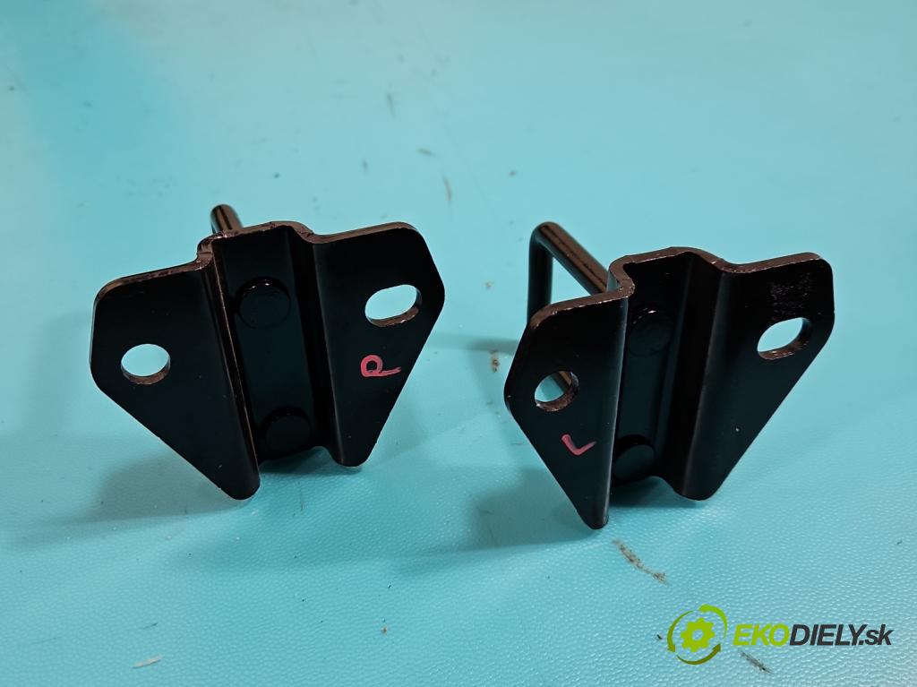 Nissan Qashqai II J11 2013-2021 1.2 T 116 HP manual 85 kW 1197 cm3 5- Pohovka: zadné  (Sedadlo)