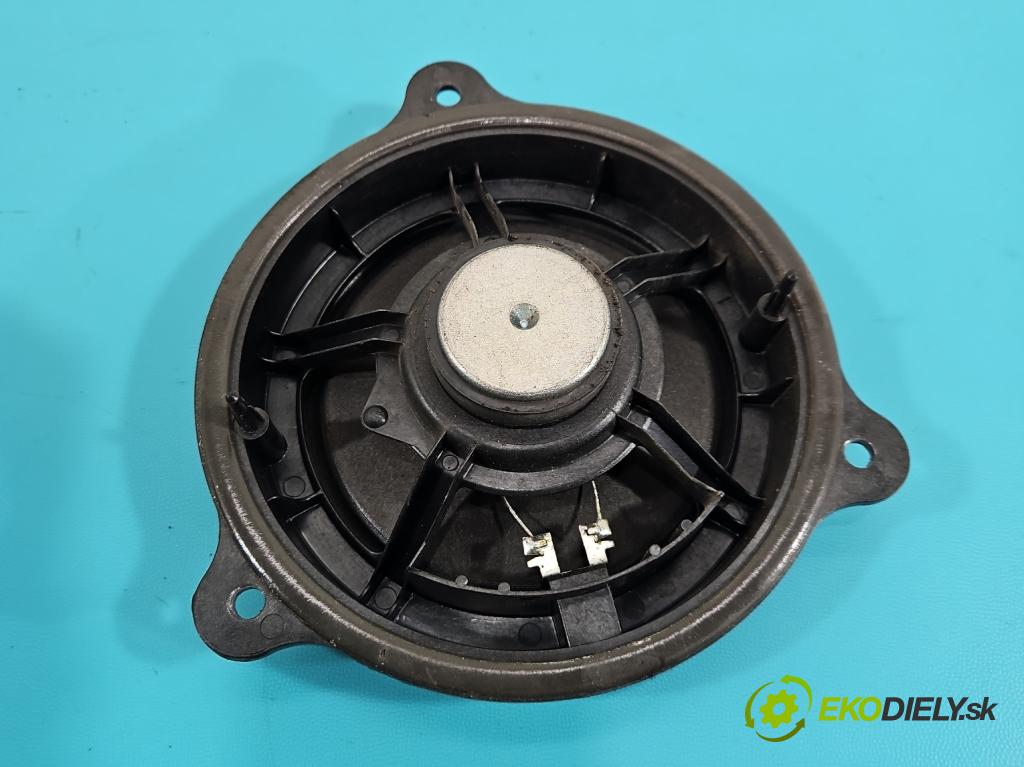 Nissan Juke I 2010-2019 1.6 16V 117 hp manual 86 kW 1598 cm3 5- reproduktory komplet