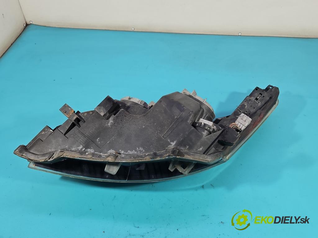 Toyota Avensis III T27 2009-2018 1.8 vvti 147 HP manual 108 kW 1798 cm3 5- Reflektor: pravý 10000-17685 (Svetlo predné pravé)