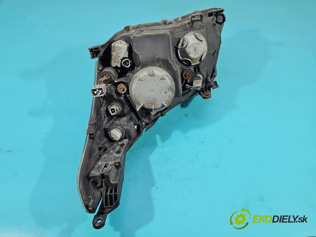 Toyota Avensis III T27 2009-2018 1.8 vvti 147 HP manual 108 kW 1798 cm3 5- Reflektor: pravý 10000-17685 (Svetlo predné pravé)