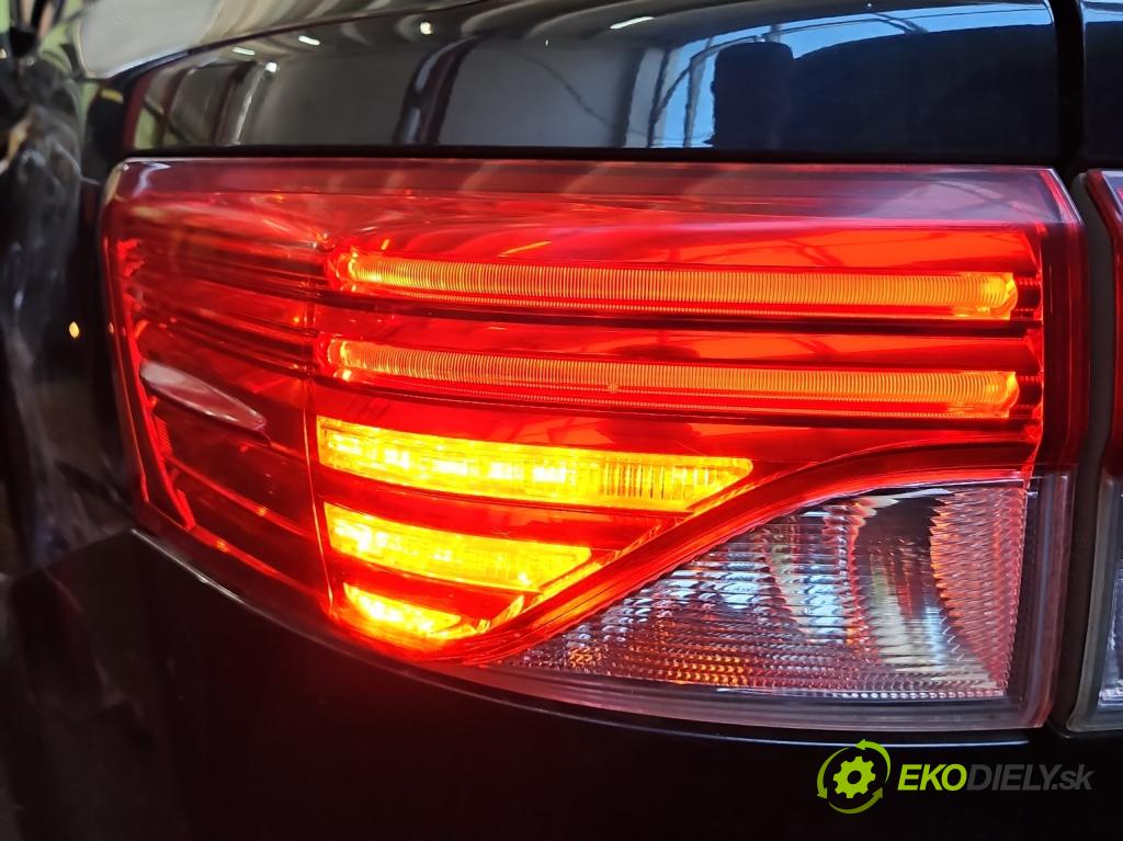 Toyota Avensis III T27 2009-2018 1.8 vvti 147 HP manual 108 kW 1798 cm3 5- svetlo / reflektor zadné ľavé  (Kľučka dverí ostatné)