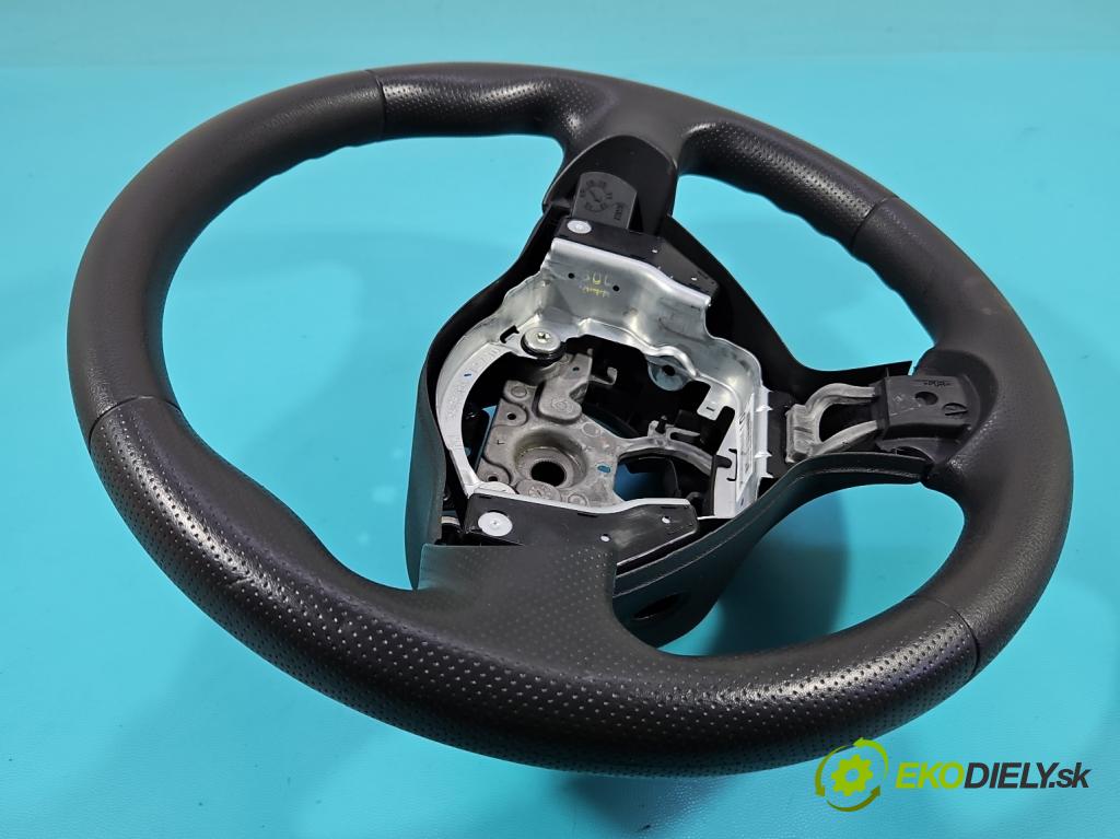Nissan Juke I 2010-2019 1.6 16V 117 hp manual 86 kW 1598 cm3 5- volant 122830797 (Volant)