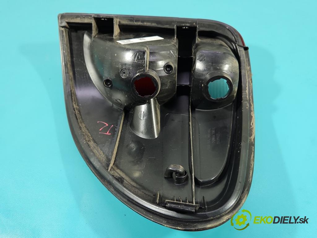 Dodge Caravan IV 2000-2007 3.3 V6 174 hp automatic 128 kW 3300 cm3 5- světlo zadní levé CS206-B000L (Klika dveří ostatní)