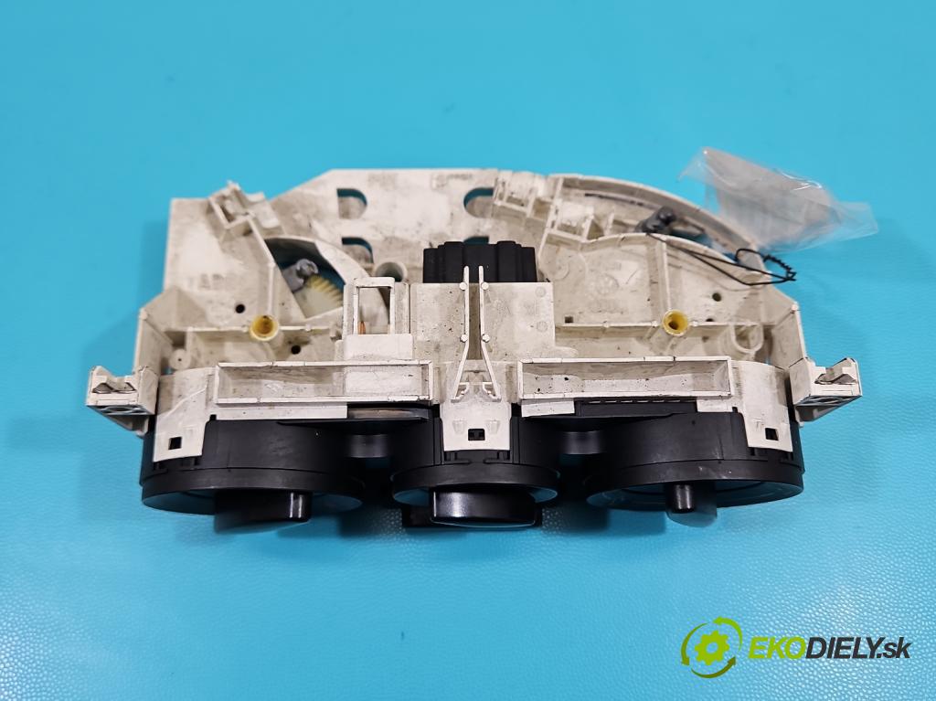 Seat Toledo II 1998-2004 1.4 16V 75 HP manual 55 kW 1390 cm3 4- panel kúrenia 8L0819045A