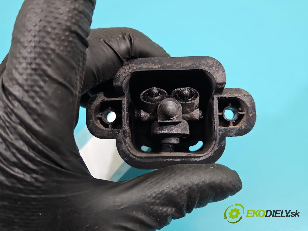 Audi A4 B6 2000-2004 1.9 tdi 131 HP manual 96 kW 1896 cm3 4- ostrekovač reflektor: ľavý 8E0955101 (Motorček ostrekovačov)