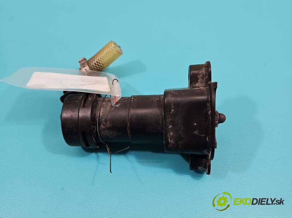 Audi A4 B6 2000-2004 1.9 tdi 131 HP manual 96 kW 1896 cm3 4- ostrekovač reflektor: ľavý 8E0955101 (Motorček ostrekovačov)