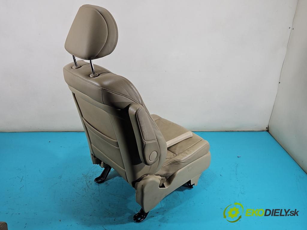 Honda CR-V III 2006-2011 2.2 i-CTDi 140 hp manual 103 kW 2204 cm3 5- sedačke: komplet