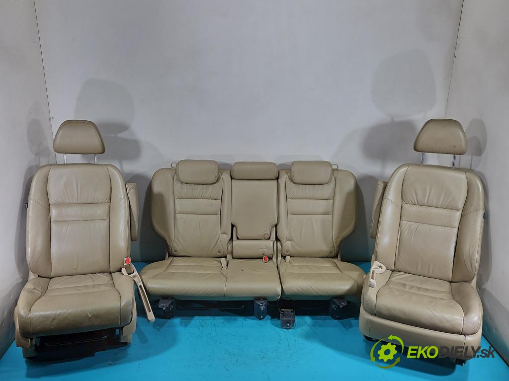 Honda CR-V III 2006-2011 2.2 i-CTDi 140 hp manual 103 kW 2204 cm3 5- sedačke: komplet